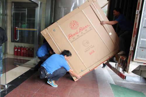 和田市钢琴贵重工艺品无忧运